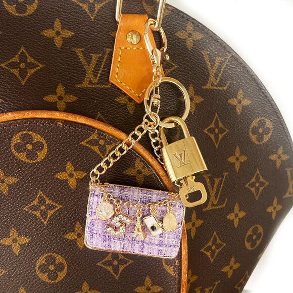Authentic Louis Vuitton Lock & Key with Bag Purse Charm Keychain Key Charm Chain - Picture 2 of 4